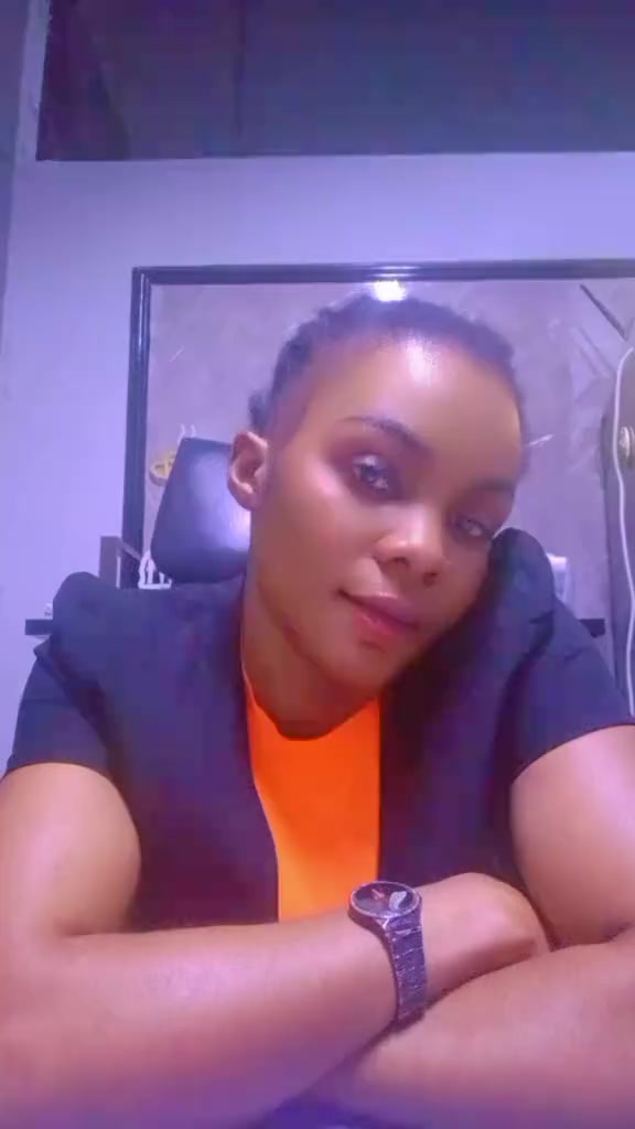 @happy gal 256