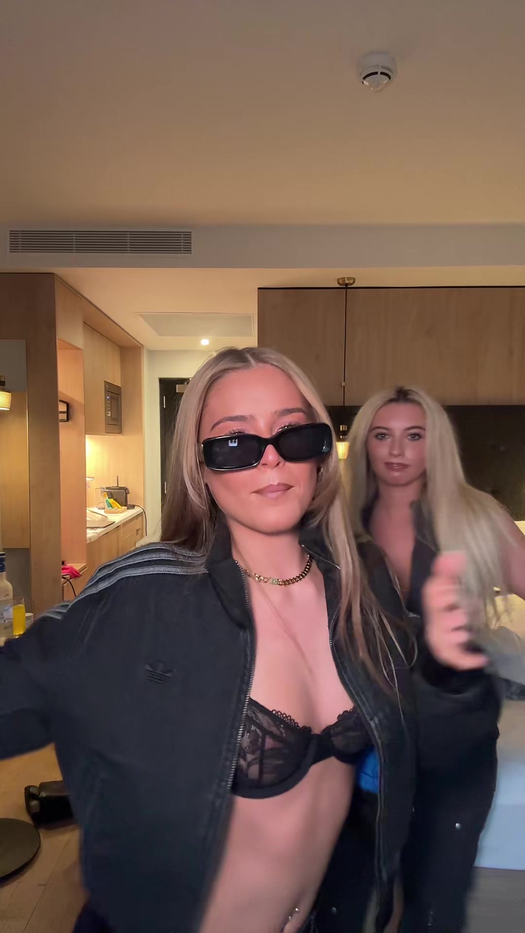 @elise