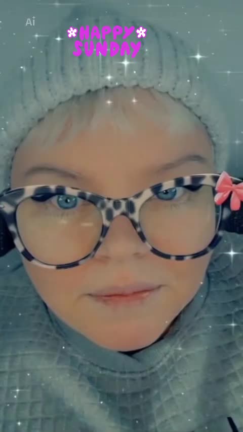 @Itsmedeedee