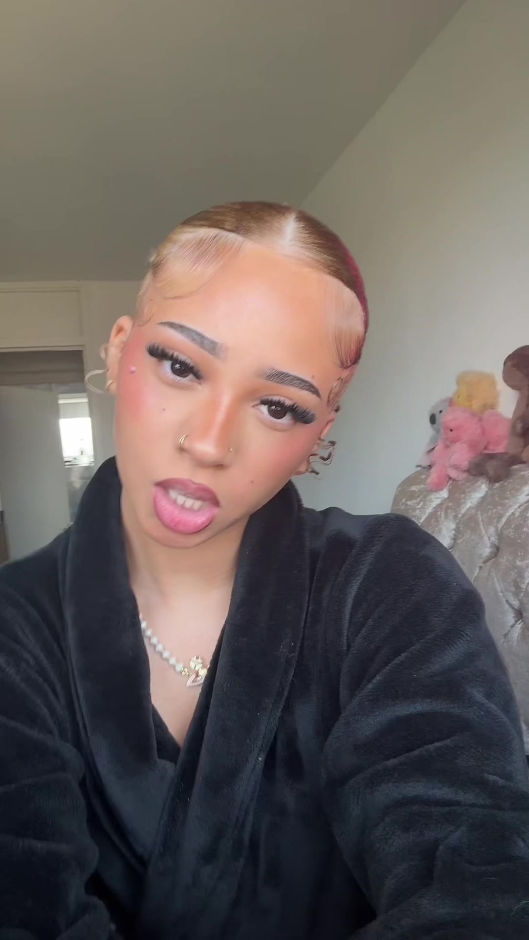 @𝐋𝐚𝐬𝐡𝐚𝐧𝐭𝐞́🦦