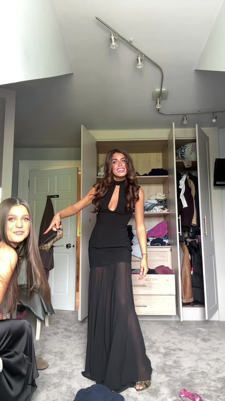@reeseelliott_x