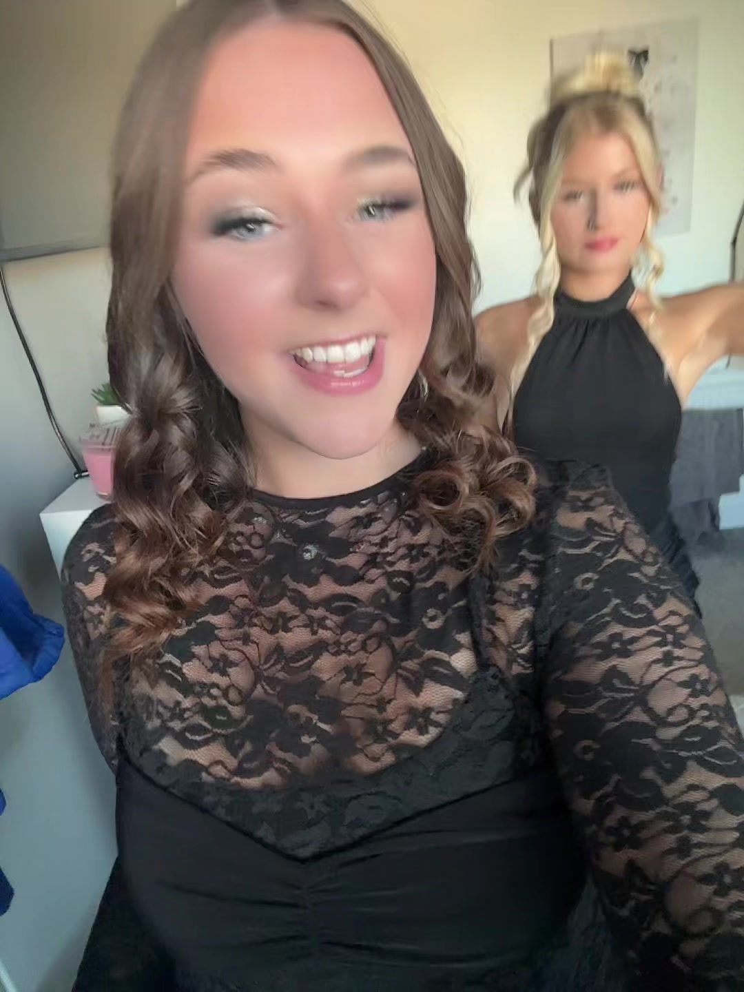 @𝐒𝐎𝐏𝐇𝐈𝐄🤍🍸🐆🪩