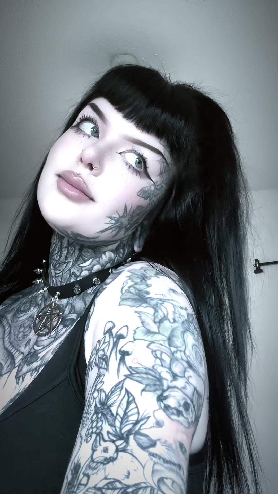 @𝔐𝔞𝔡𝔡𝔦
