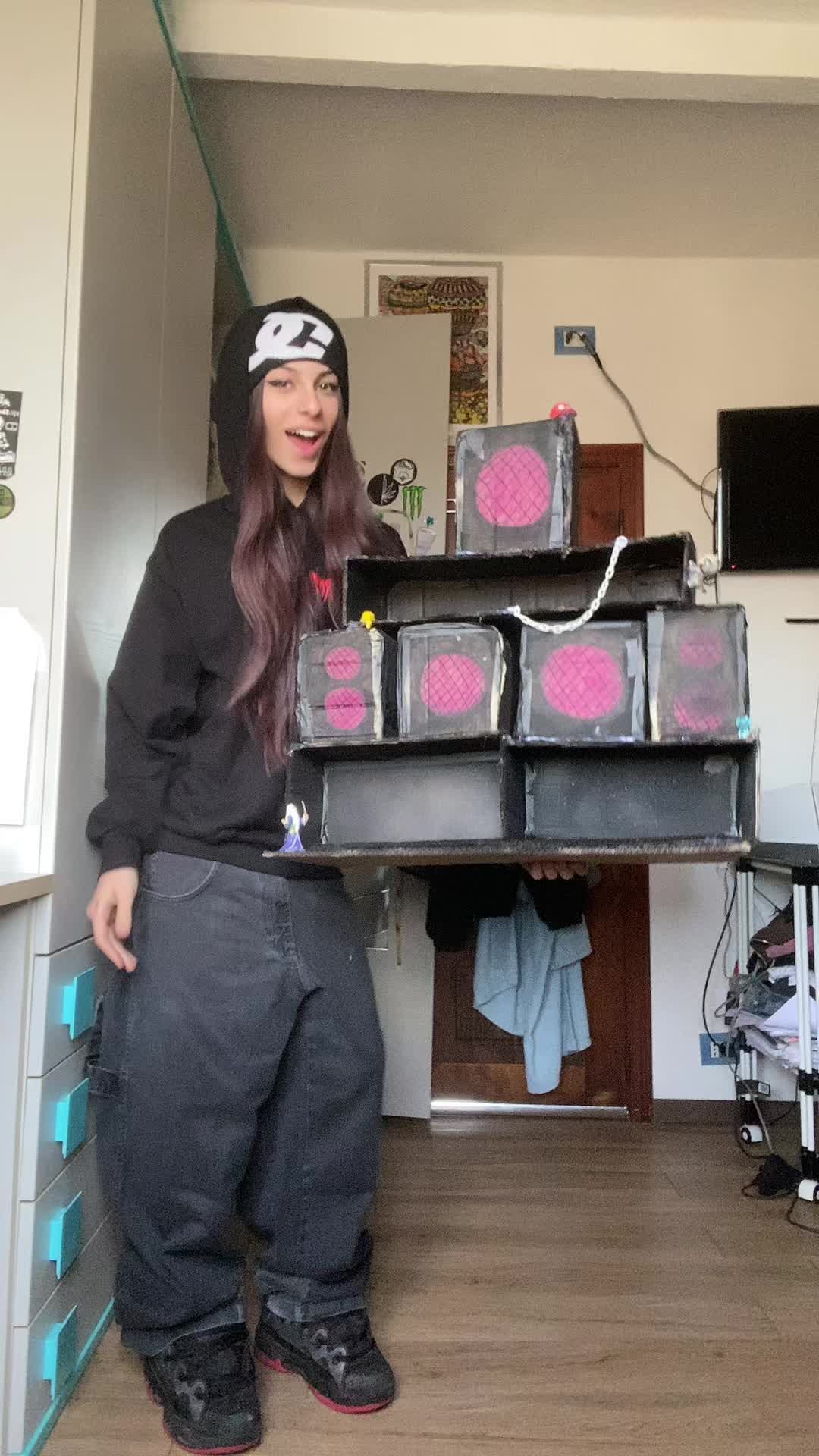 @noee