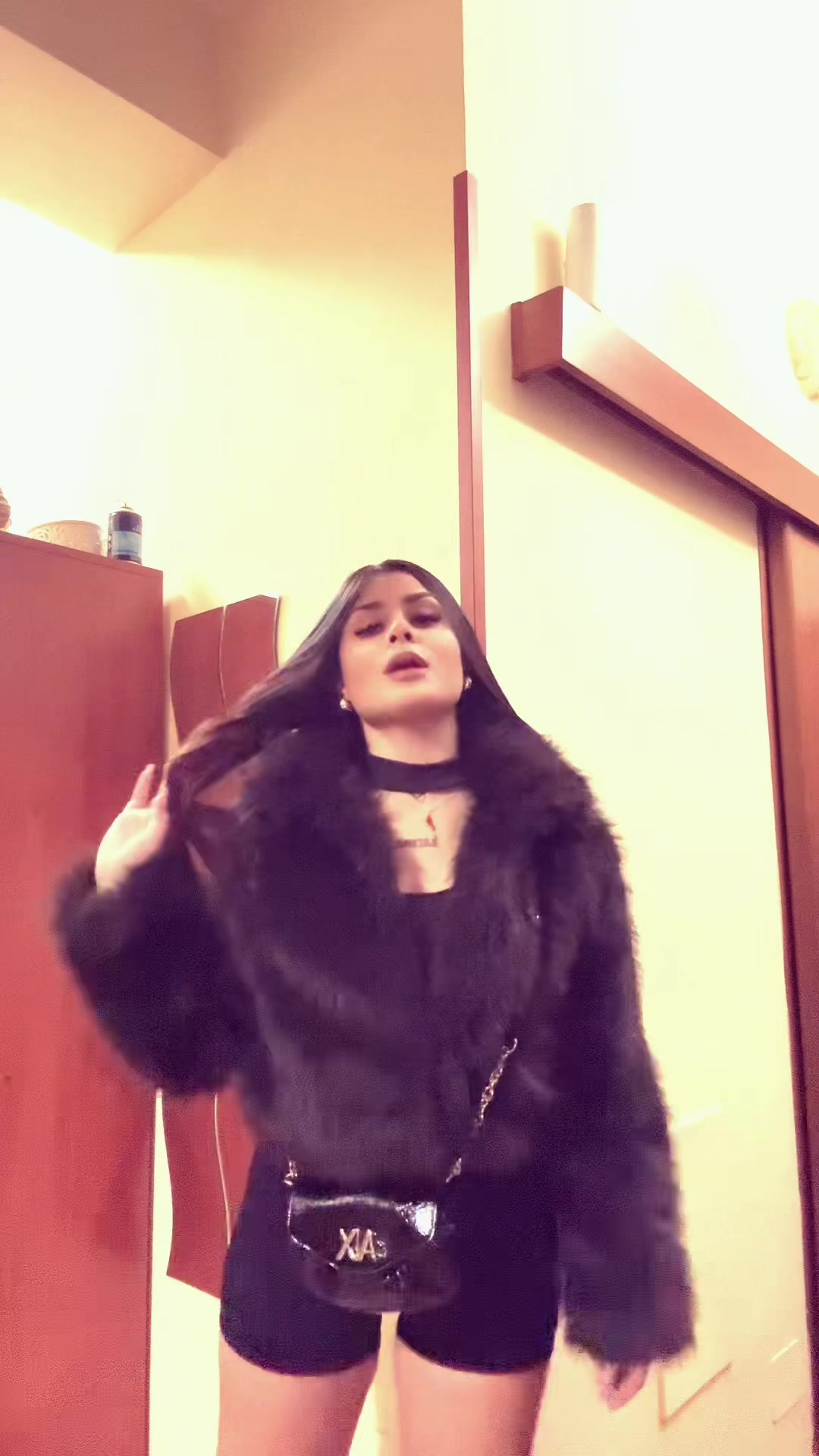 @👸🏽