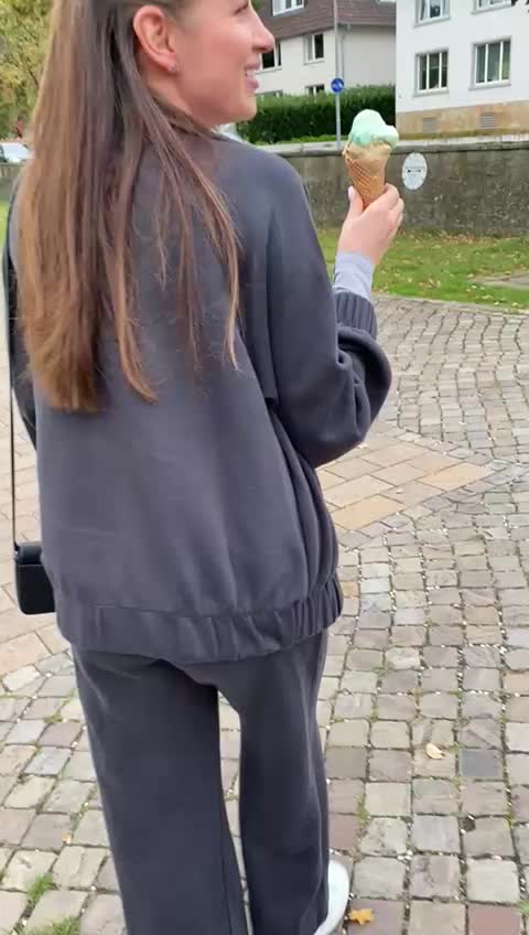 @Simona ✨