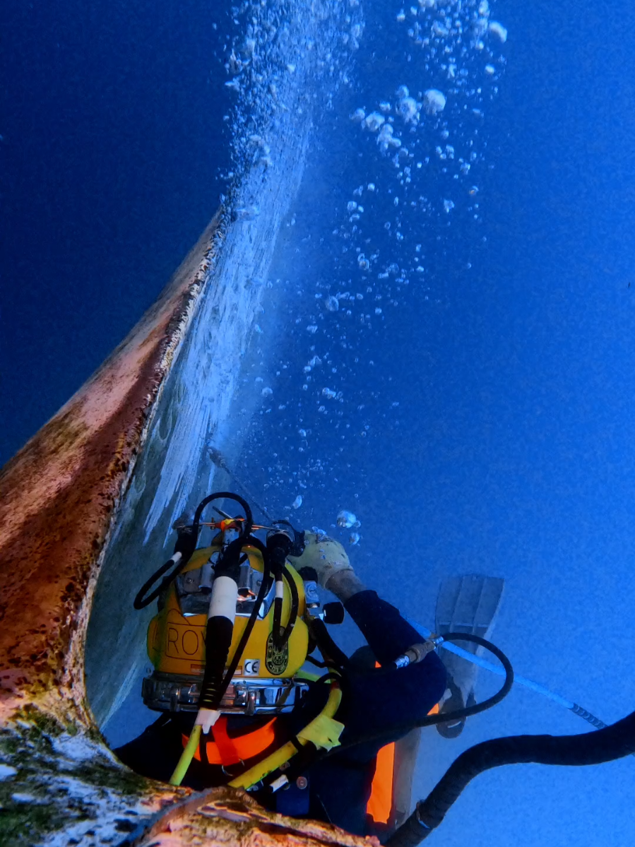 @auscomdiver