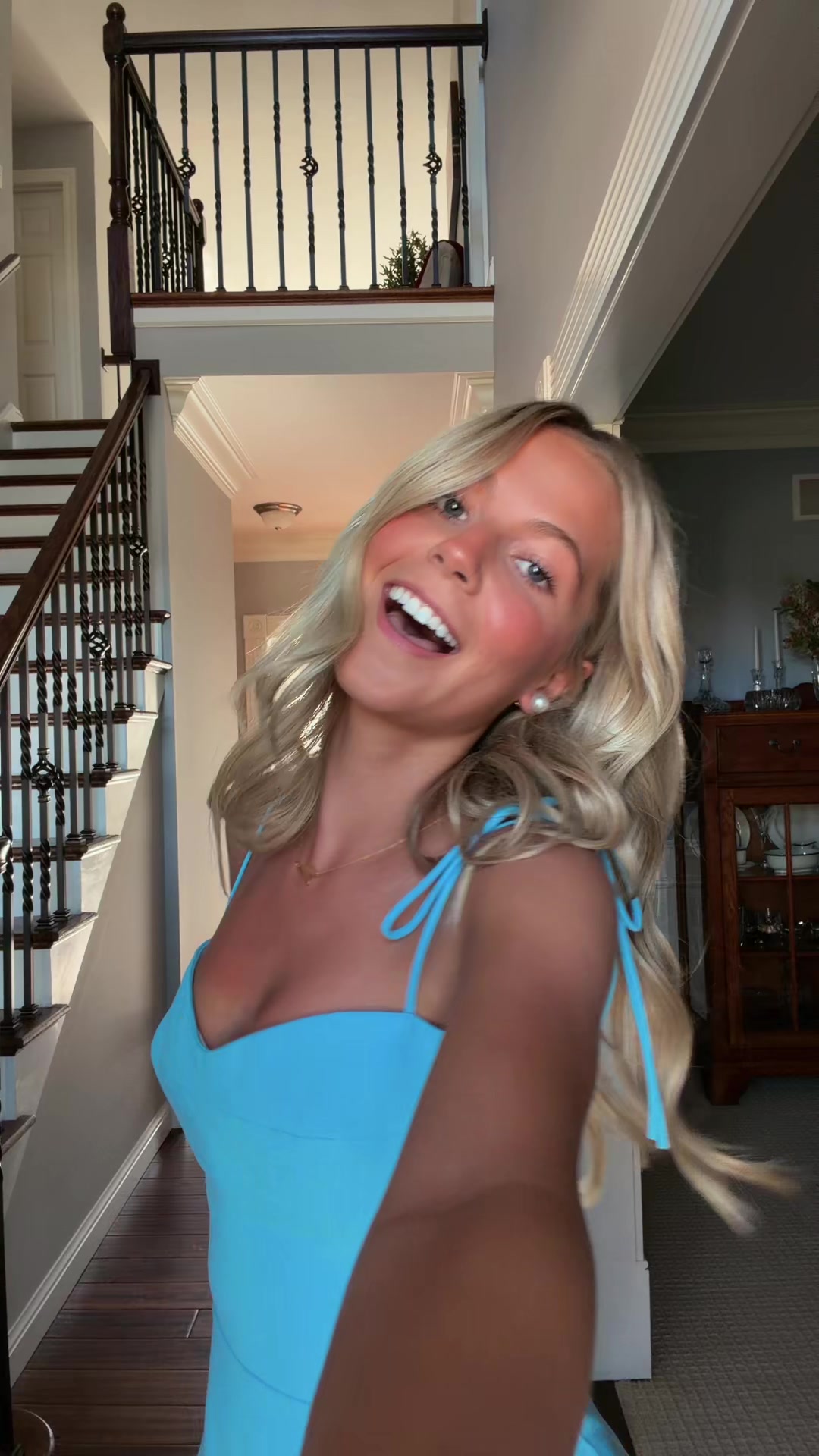 @ella russo
