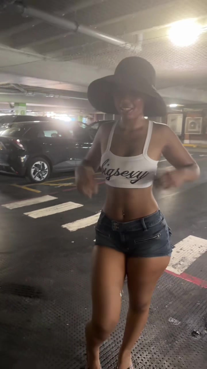 @deedee