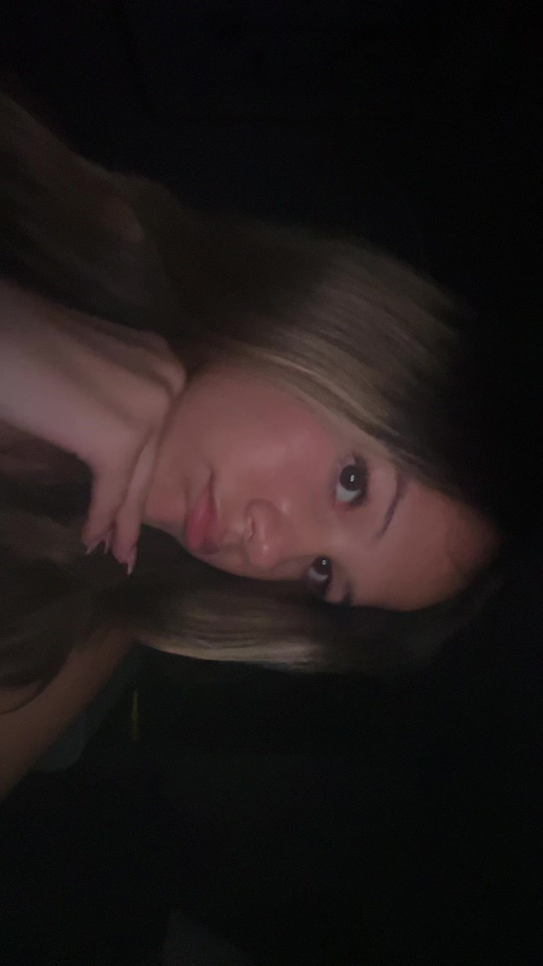 @ellieee