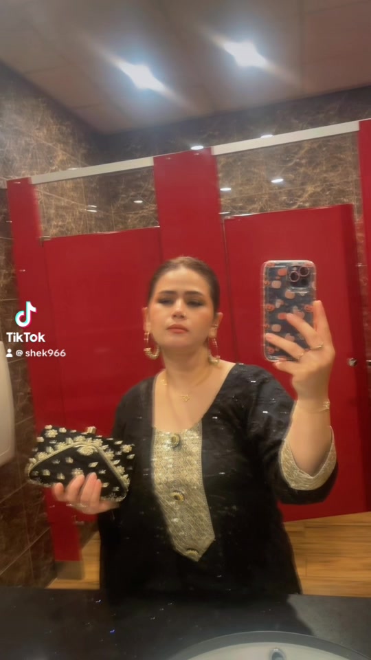 @شگوفه🪷☘️🐬🎀