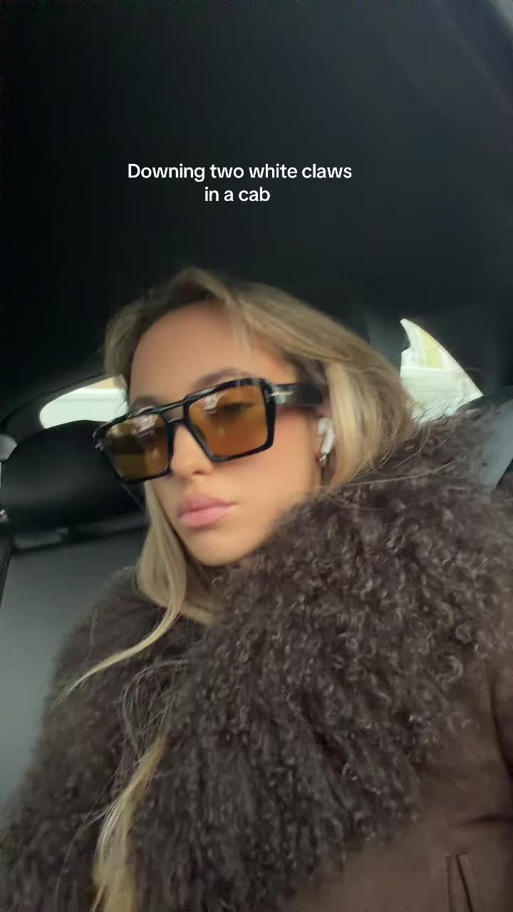@oliviafyfe