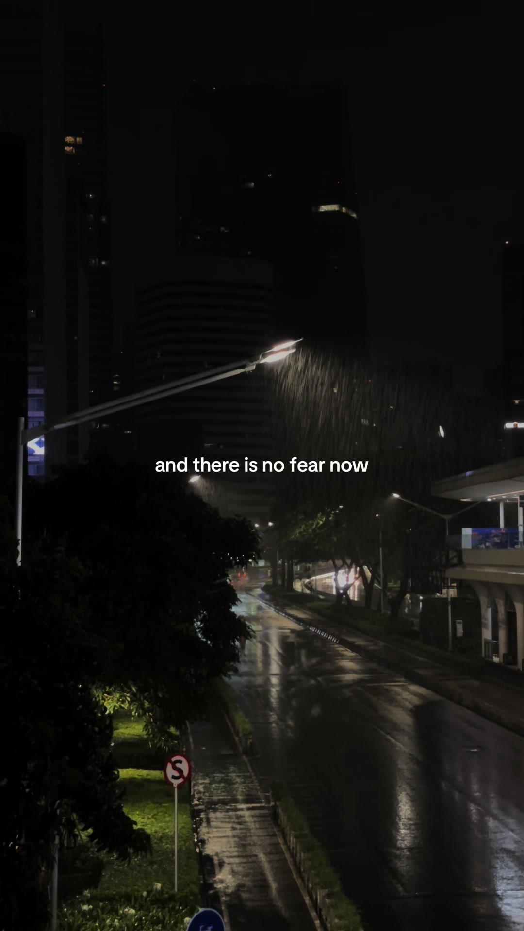 @ᴖ̈