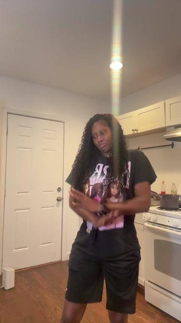 @LADYMOBB_