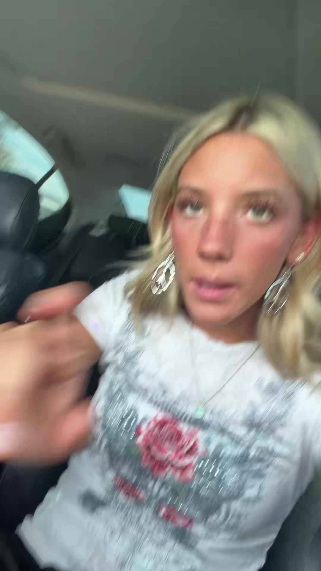 @Lily