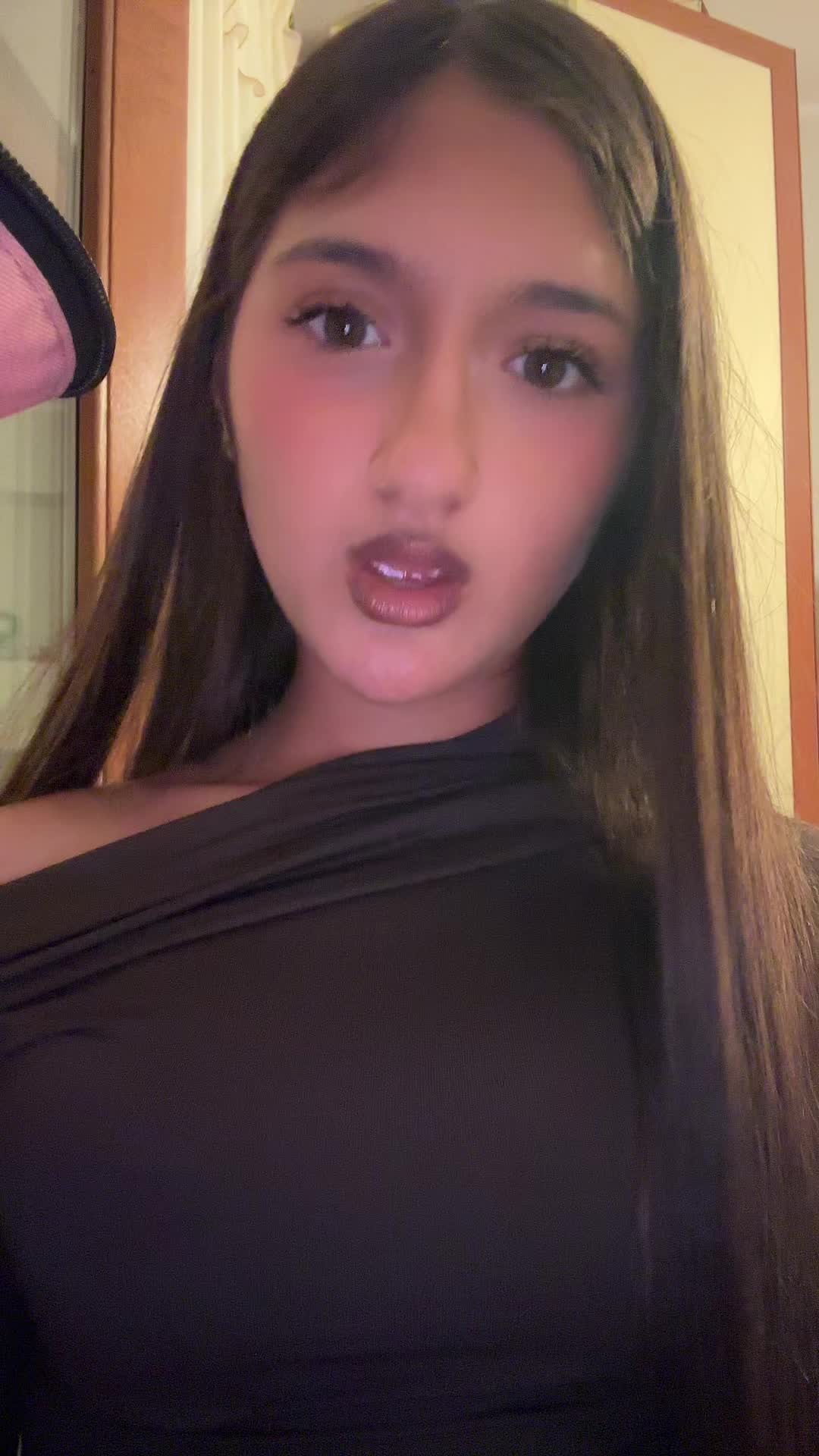 @𝓥𝓟🌙