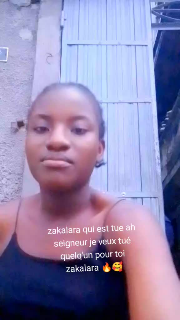 @Chlo&eacute; 242