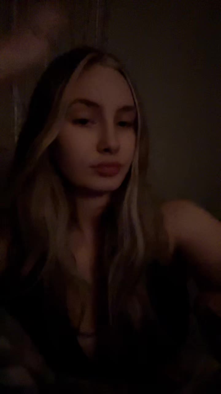 @👀