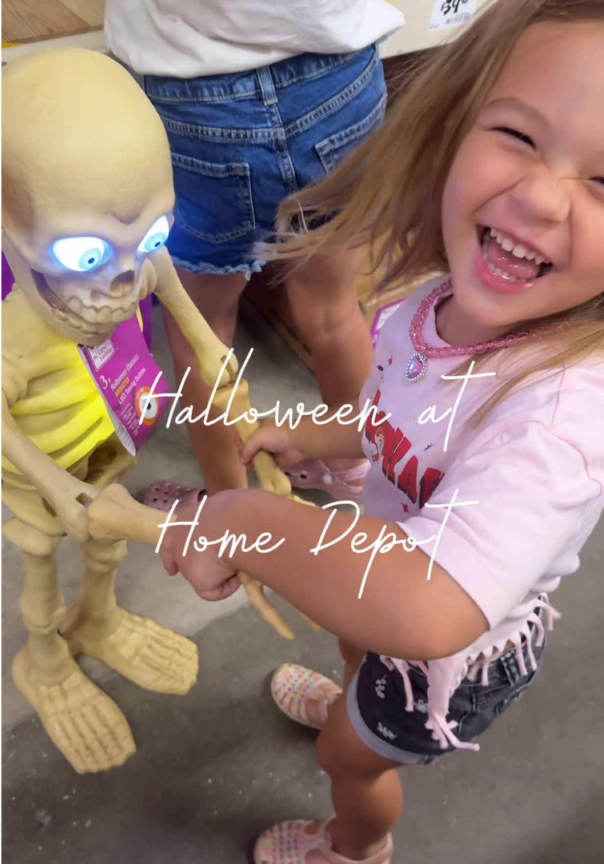 @marissa | girl mom ๐