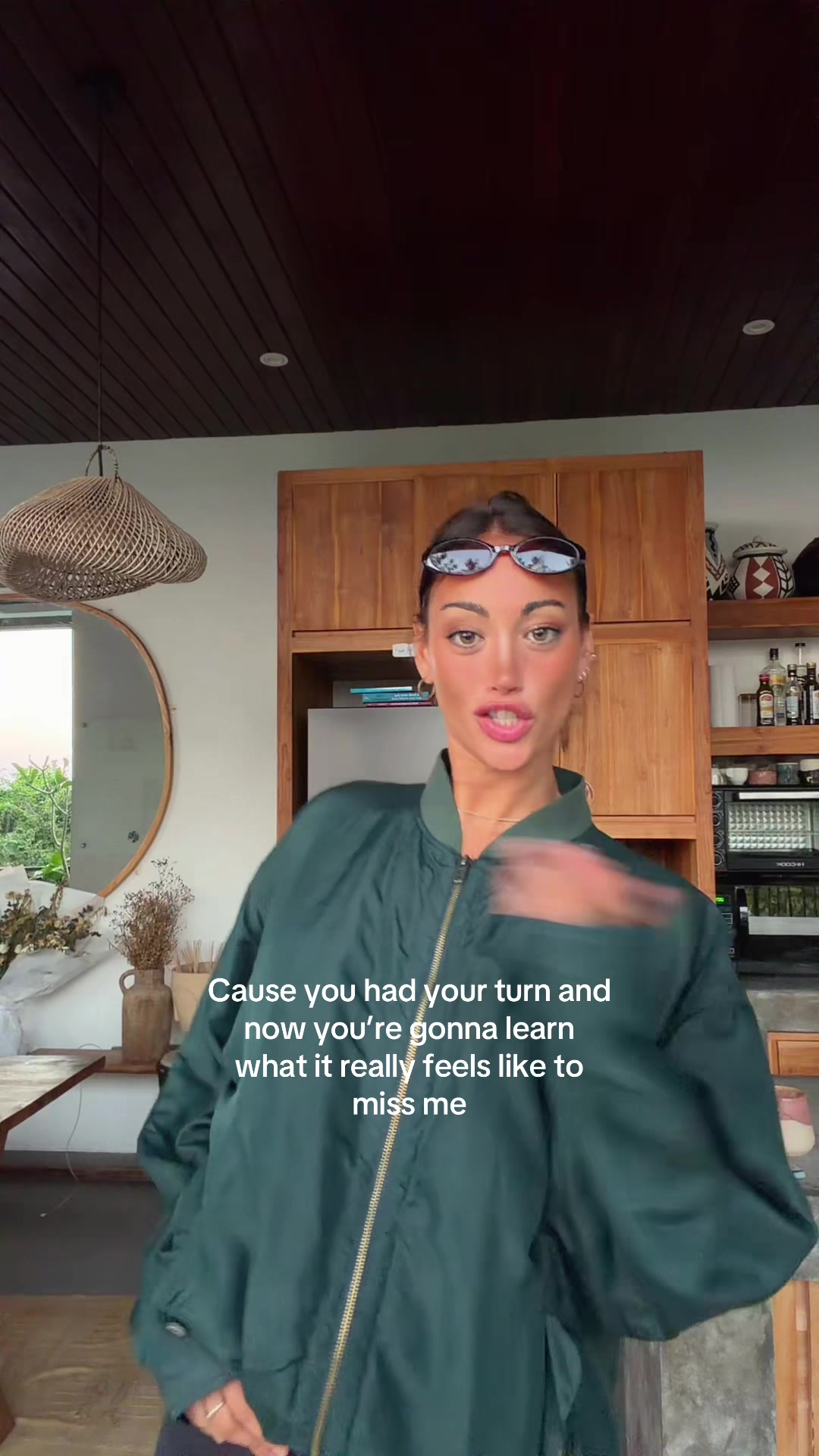@LIA MIZRAHI