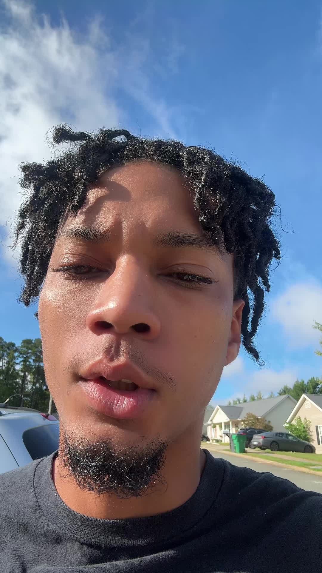 @Allhailybz