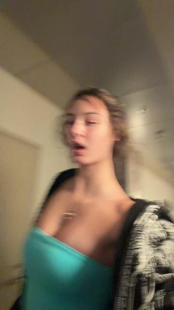 @Mia
