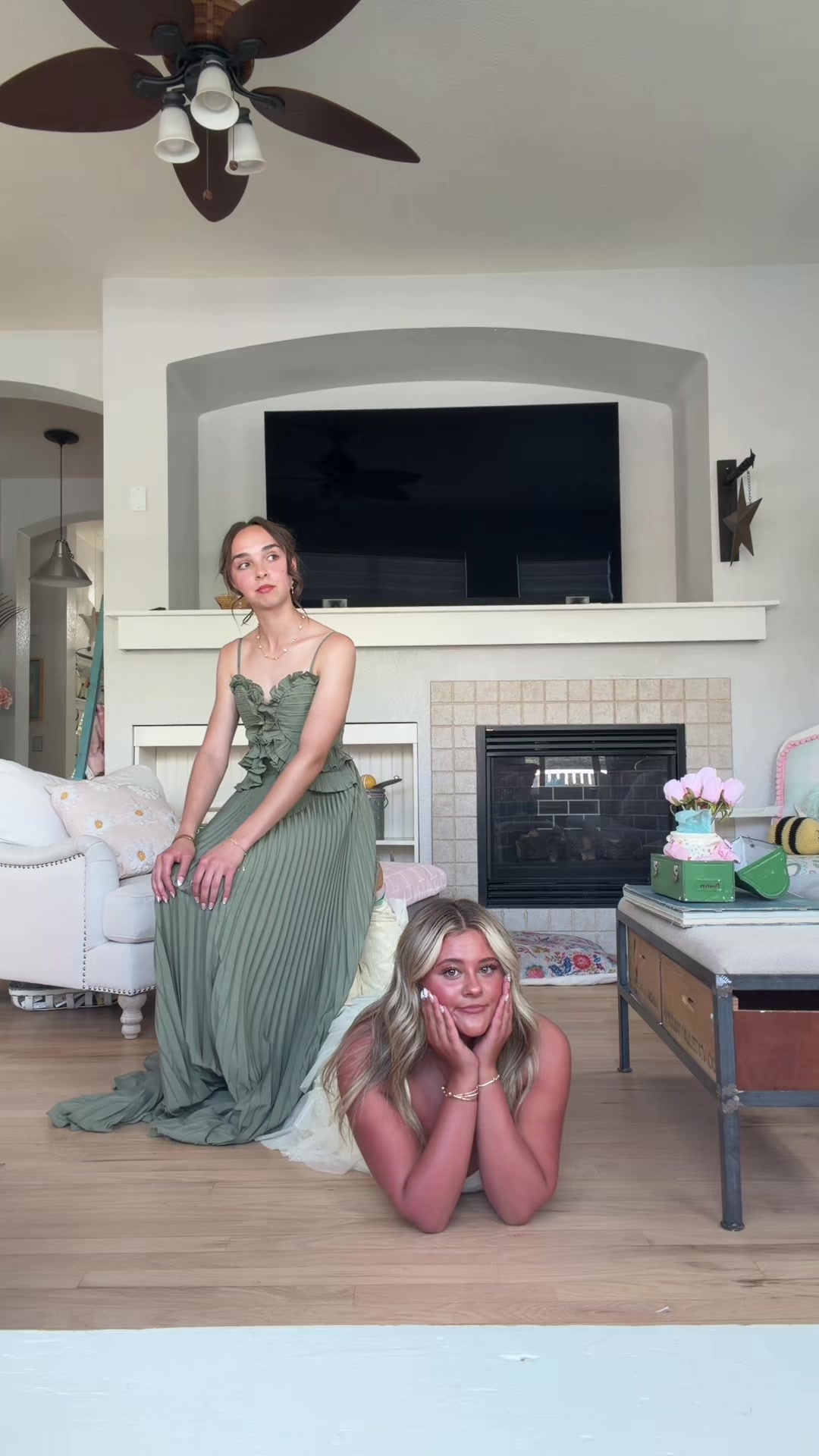 @Ava👩&zwj;🎤