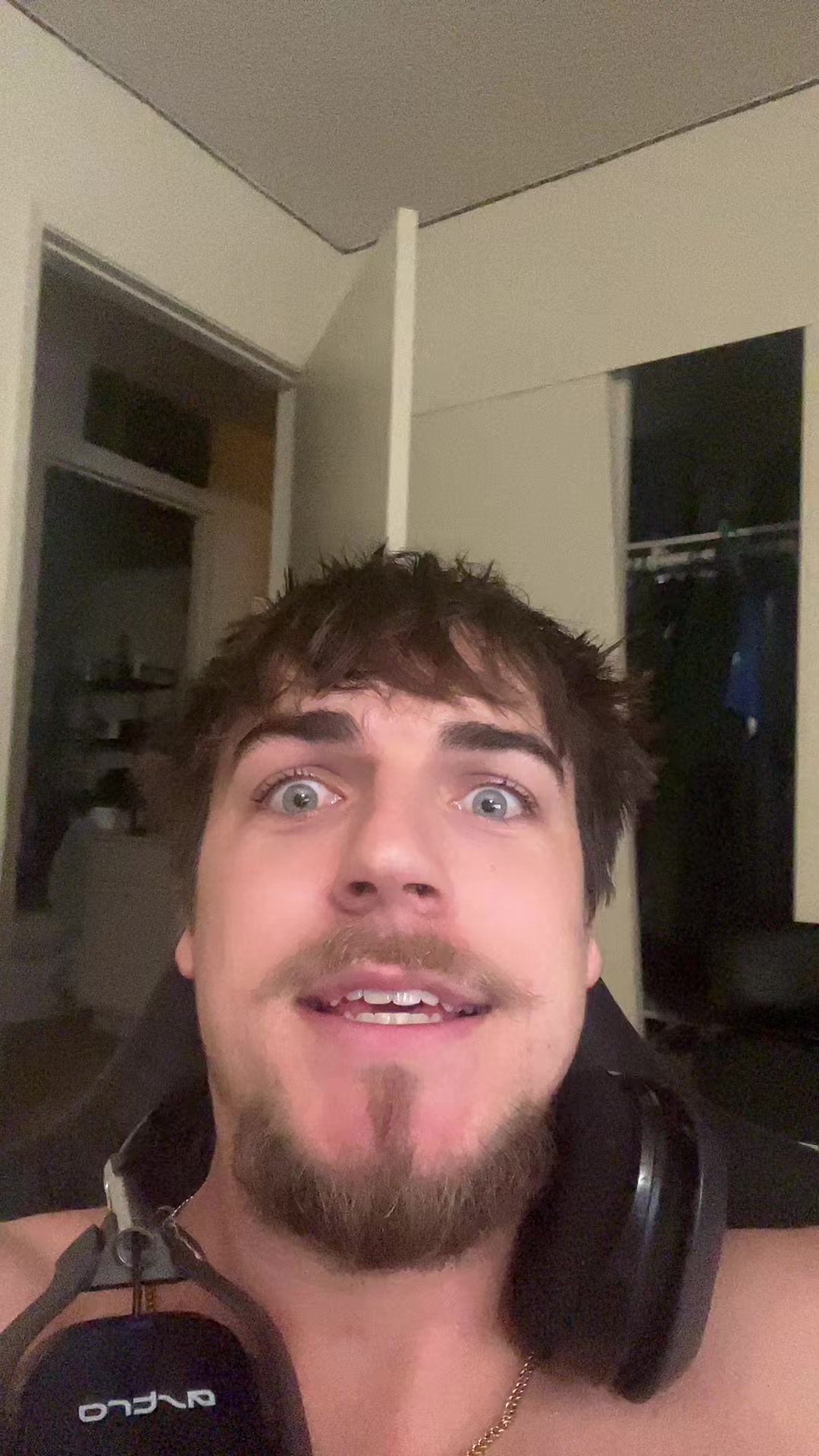 @the_redturd