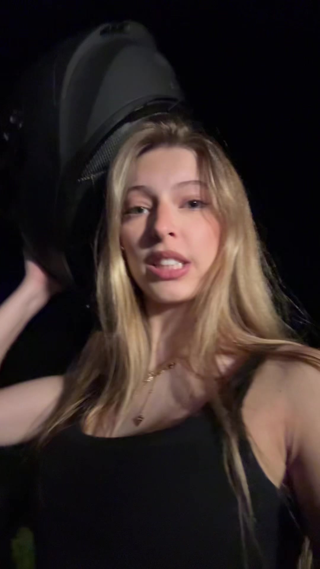 @florushe