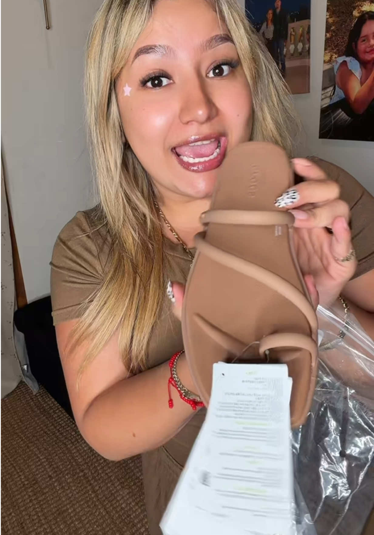 @lupithazzepeda
