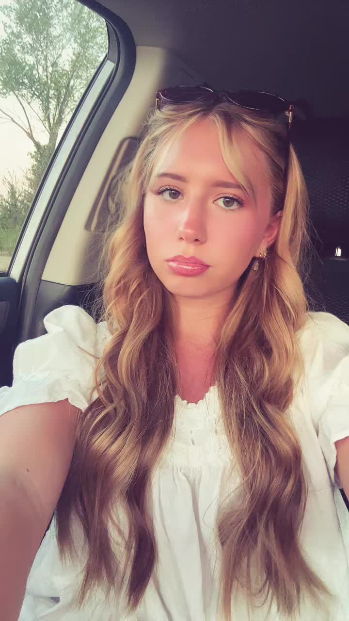 @emma elise ๐ฟ