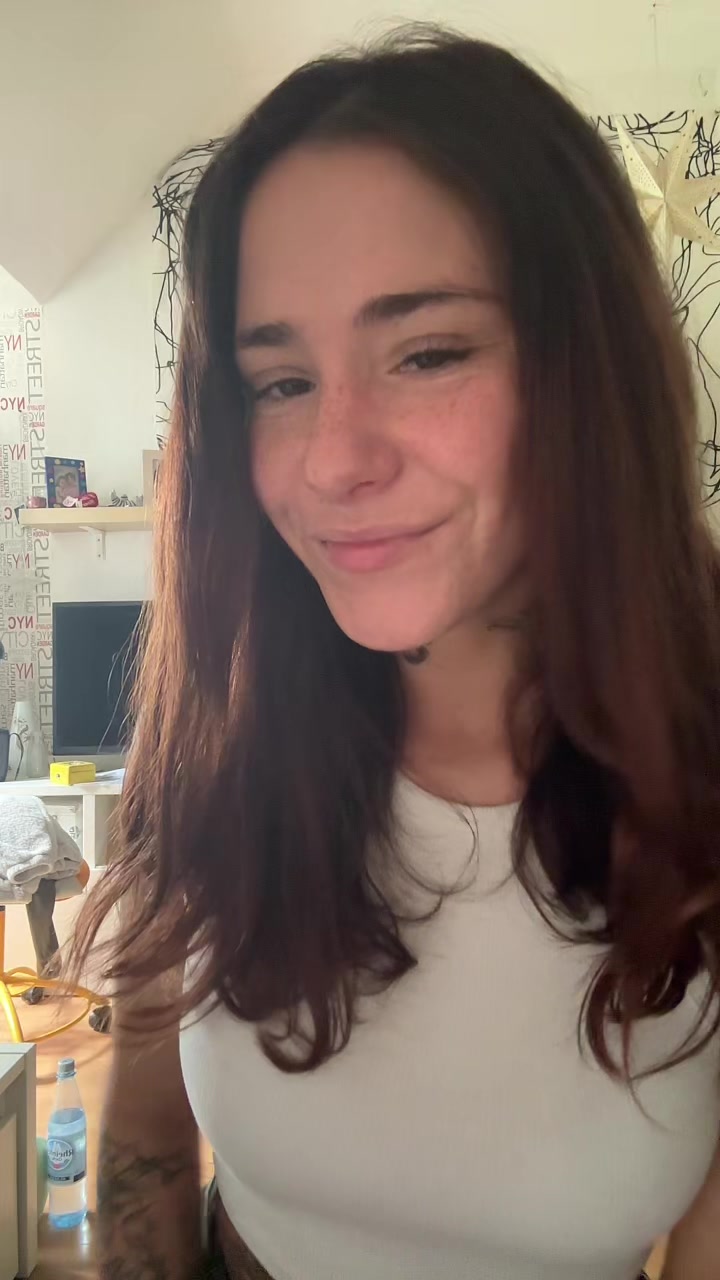 @_chanihoney