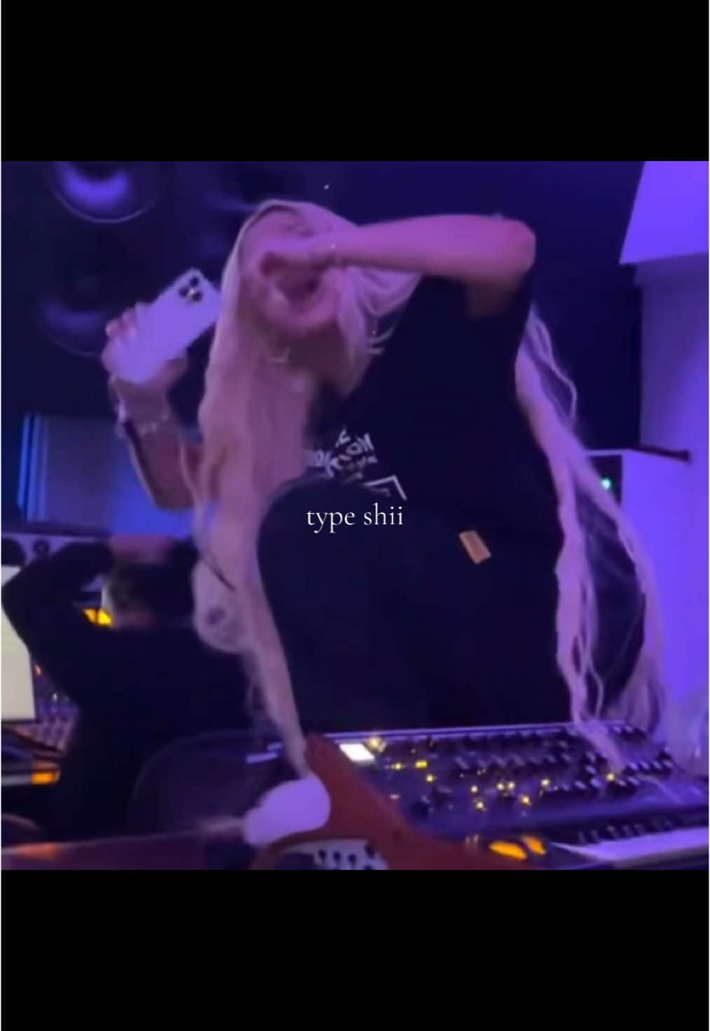 @nayla