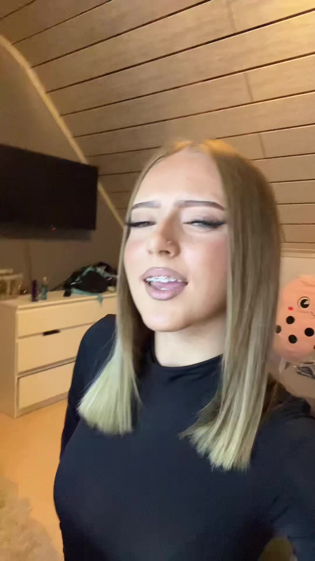 @𝒾𝓈𝒶𝒷𝑒𝓁𝓁