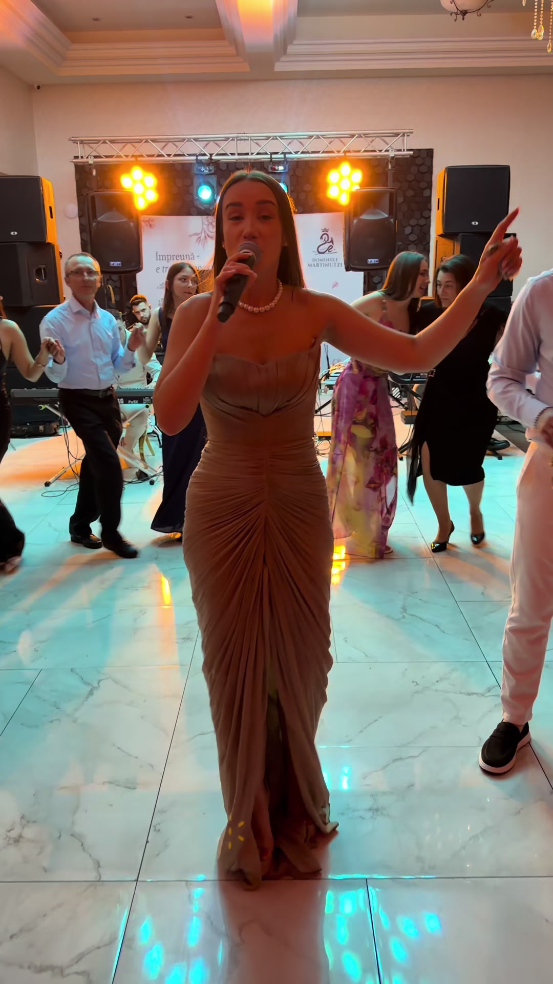 @Alexandra Cotruș