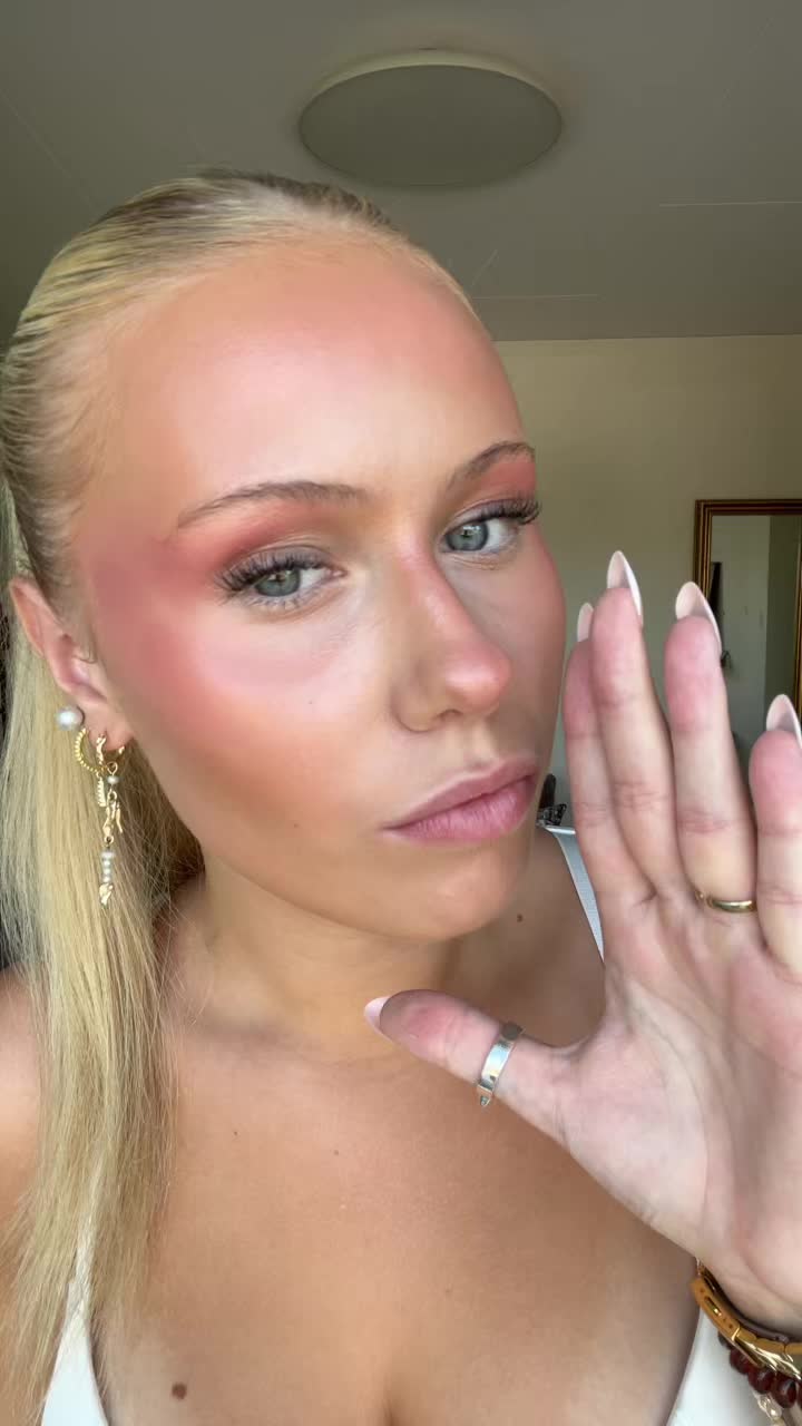 @Agnesssss
