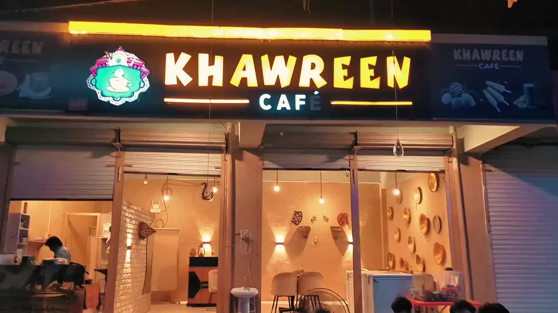 @Jawad CɪneLab
