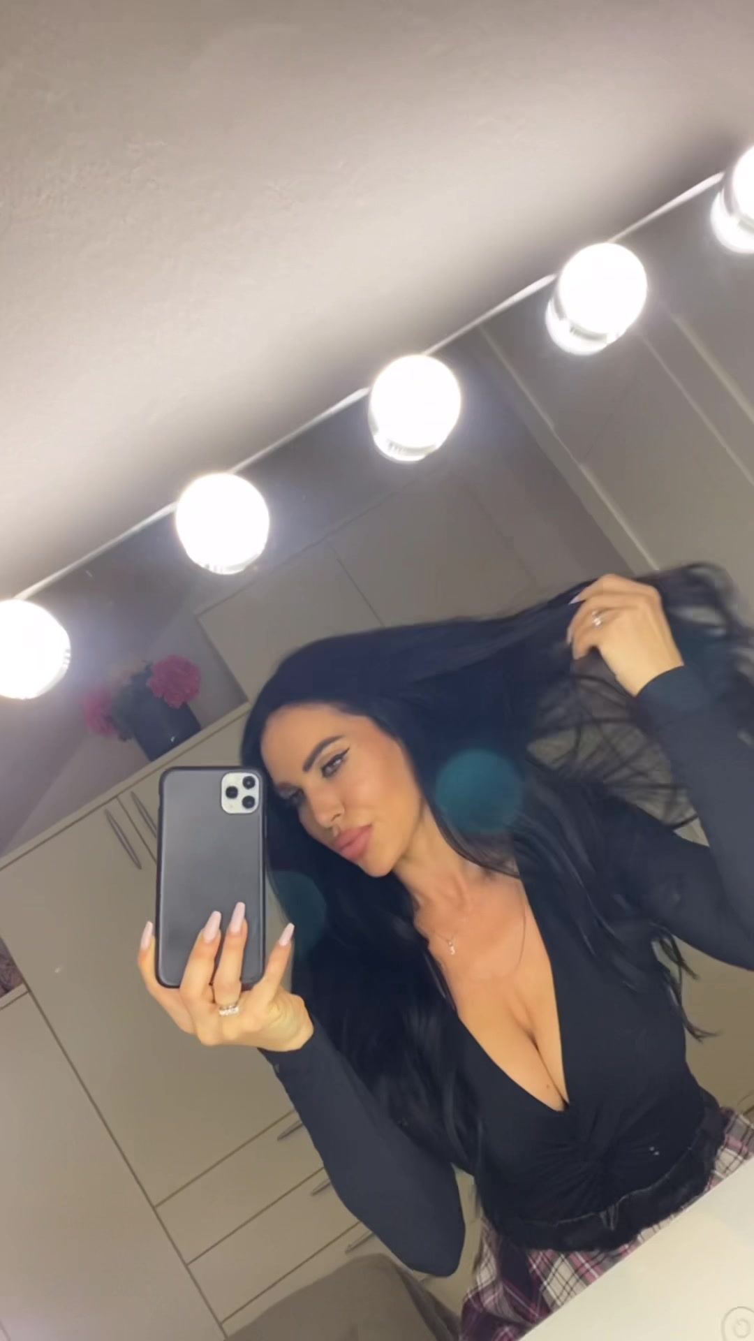 @Elenuar