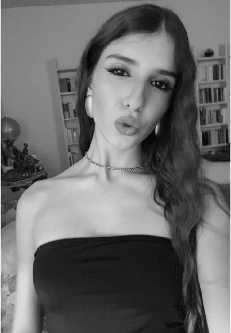 @Lucrezia