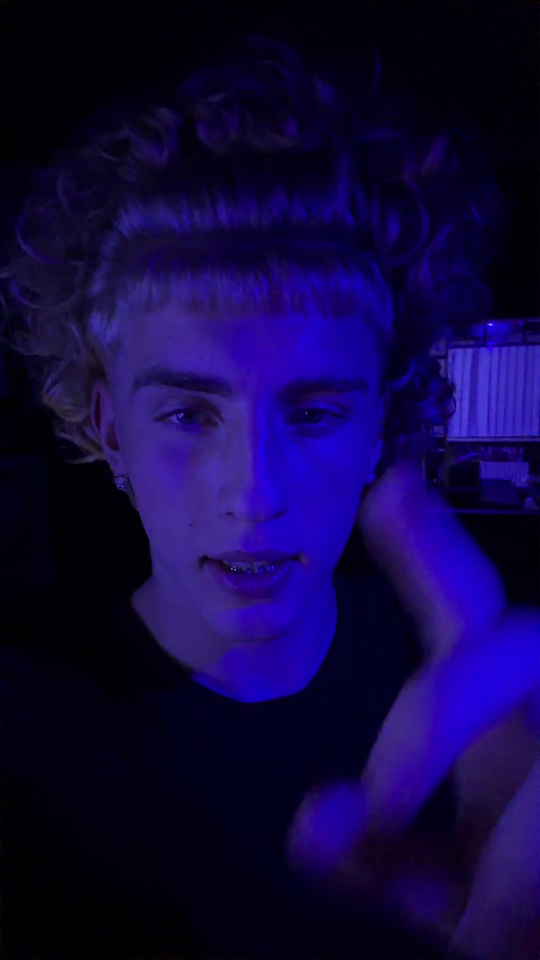 @whiteboi👨🏼🦱