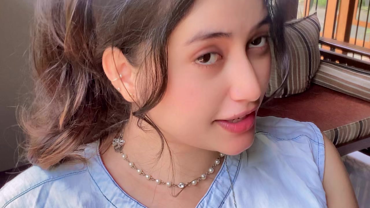 @✿❀_ANJU_ITHRA_ᥫᩣ