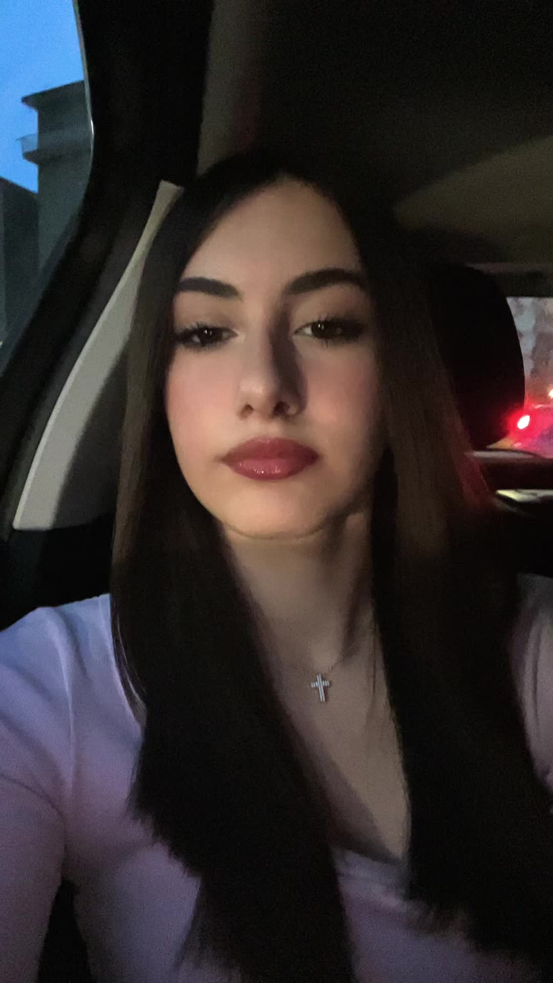 @𝒞𝒽𝒾𝒶𝓇𝒶