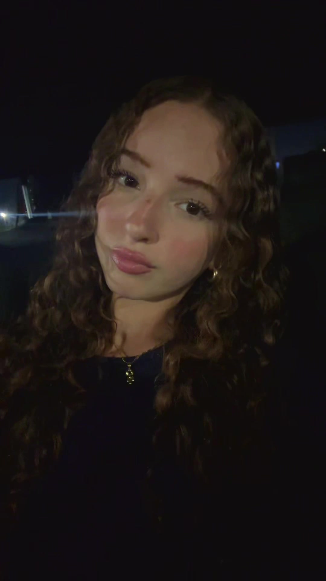 @nicole🦈