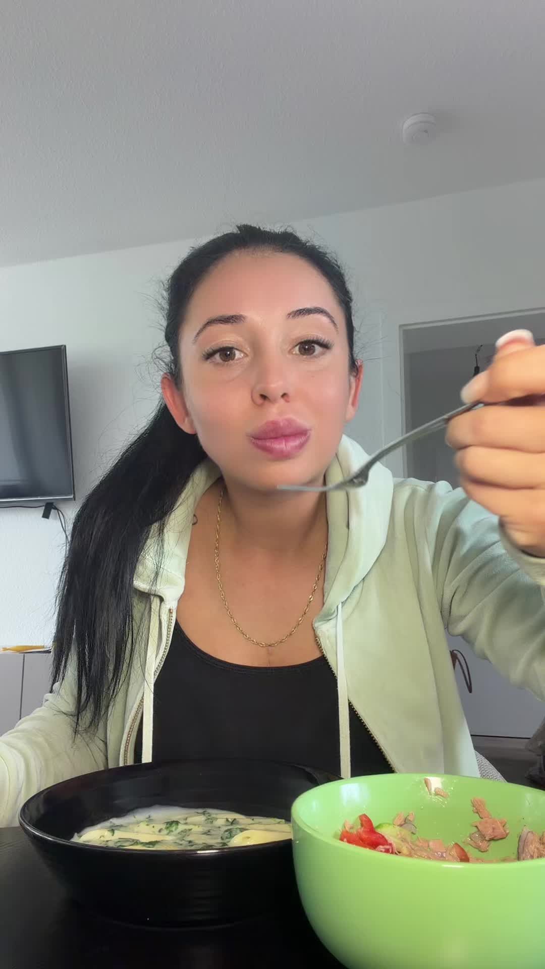 @Yuliya 🦋