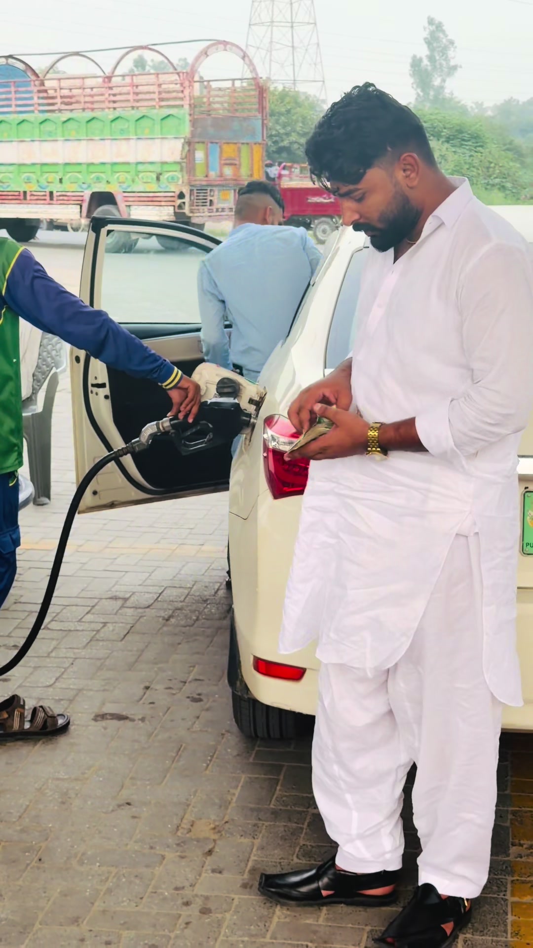 @Khalil Gujjar nafrian