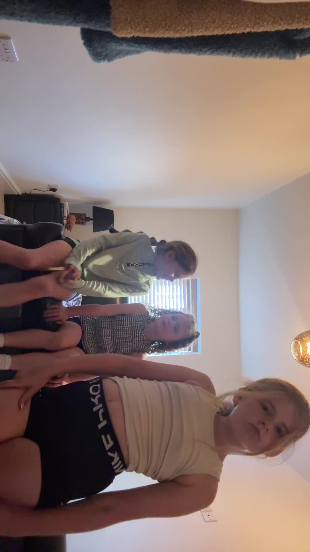 @chelshendx