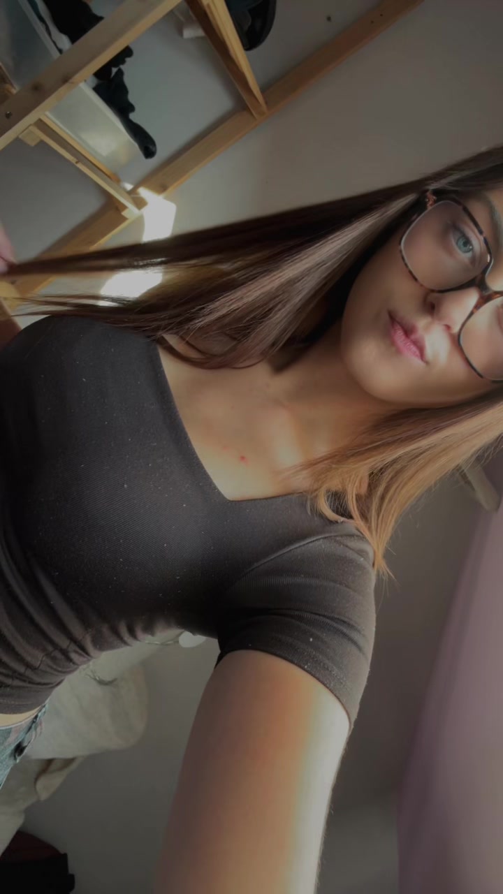@L&eacute;a_bnd2