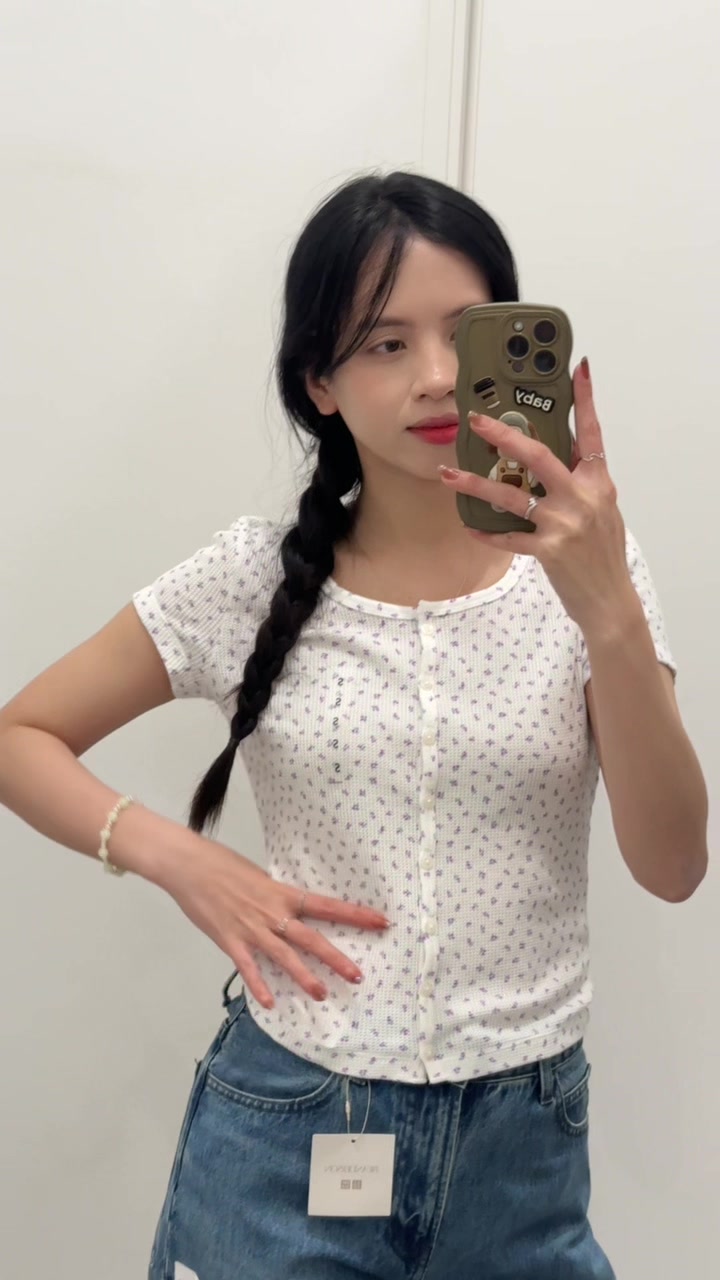 @Ở đây có Hương