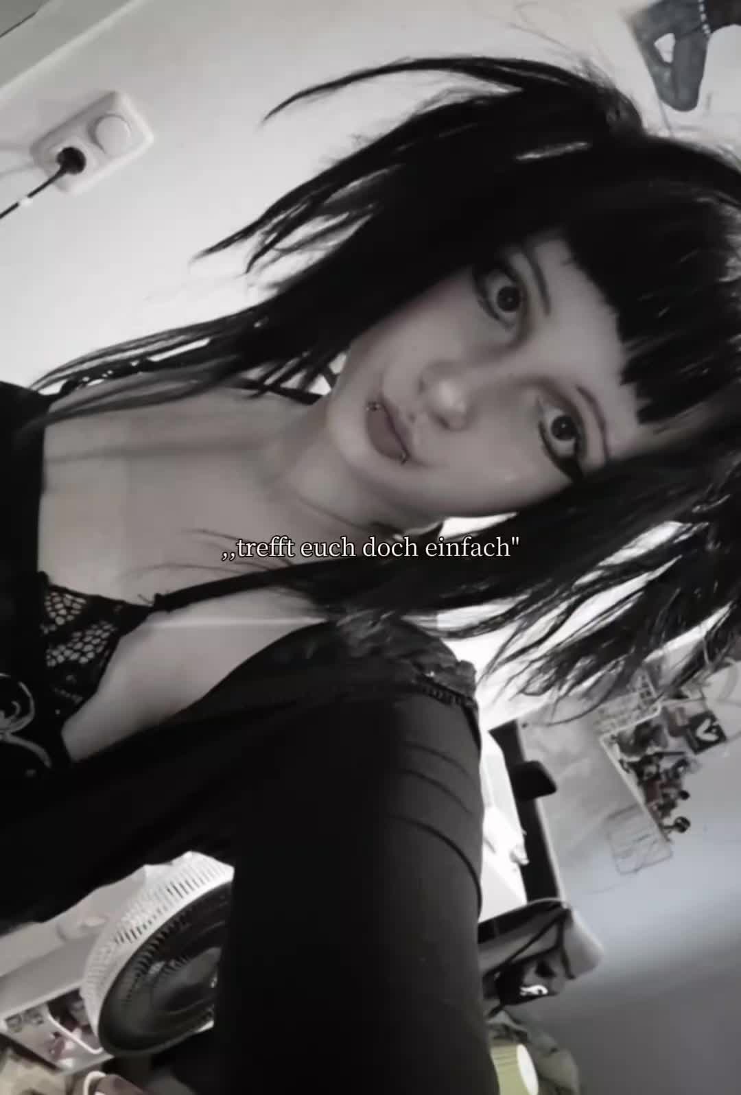 @🖤 виола 🖤