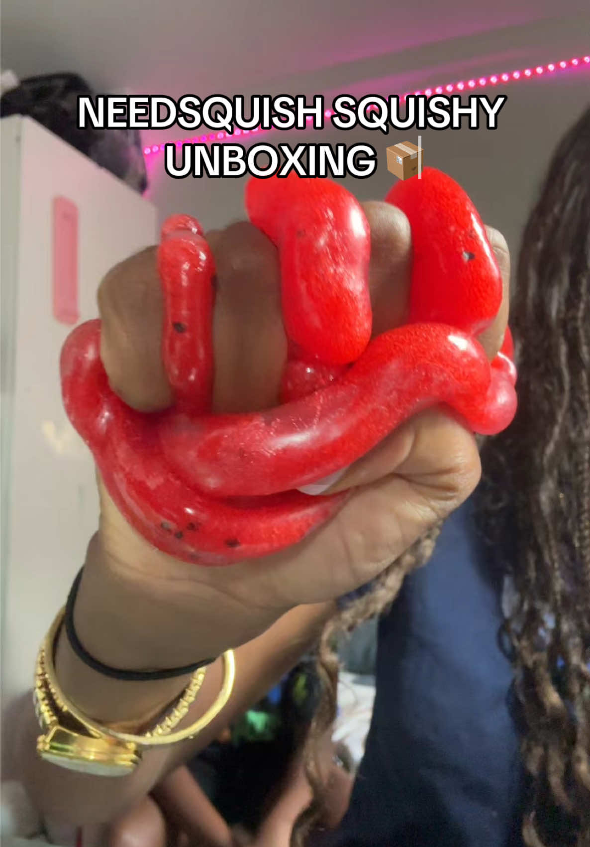 @🧖🏾♀️